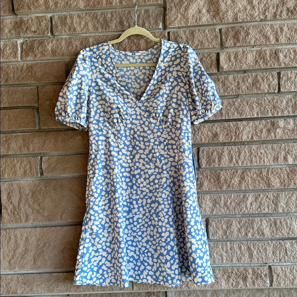 Uniqlo Blue & Cream Polka Dot Dress | Puff Sleeves | Side Zip | Size M